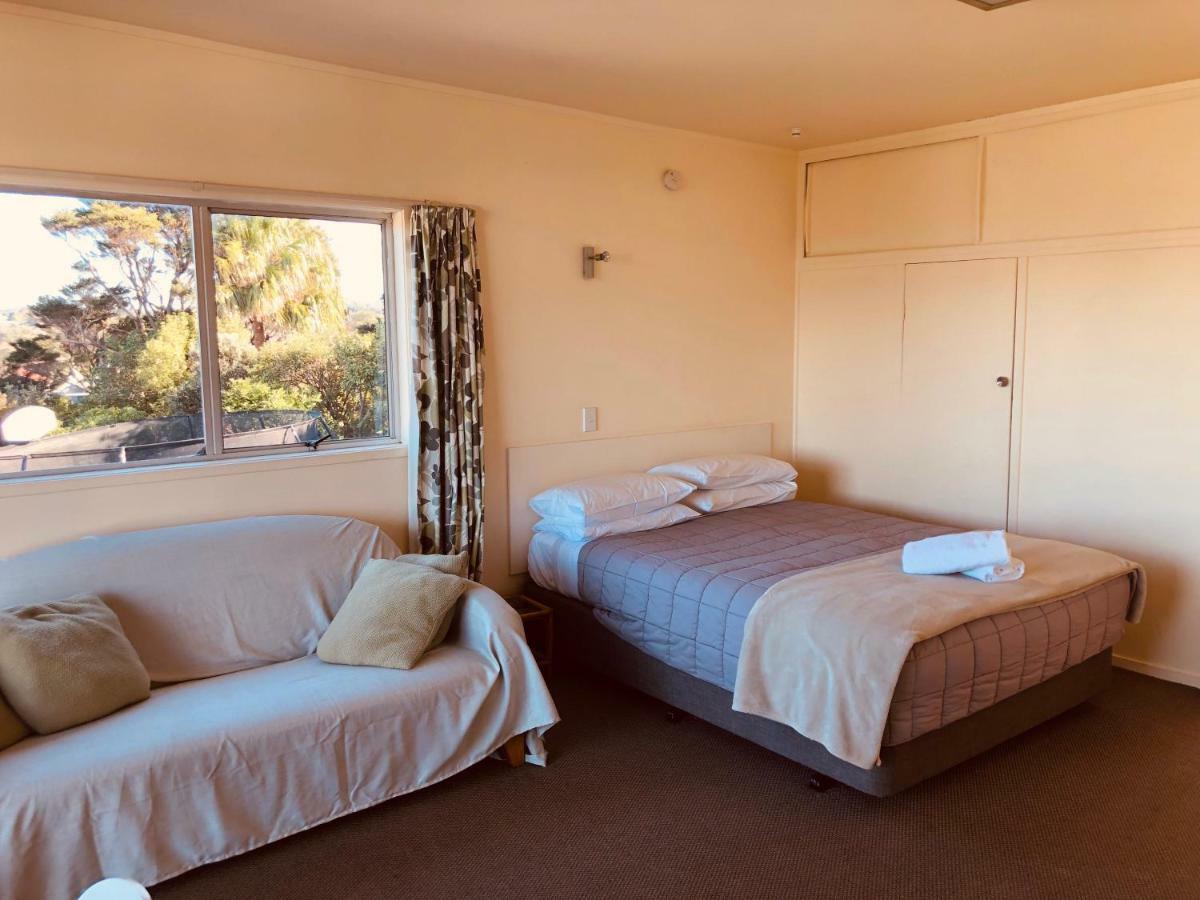 Waiheke Island Motel Ostend Экстерьер фото